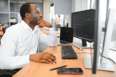 Borsa simsarı, kripto döviz piyasalarında engelleme teknolojisiyle çalışıyor..