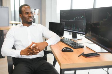 Borsa simsarı, kripto döviz piyasalarında engelleme teknolojisiyle çalışıyor..