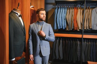 satır uygun dükkan karşı klasik yelek işadamı.