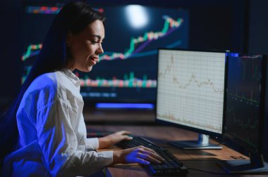 Kripto döviz piyasalarında çalışan borsa simsarları ve engelleme teknolojisi.