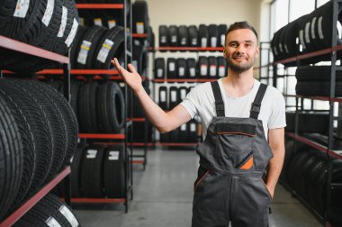 Auto makinist öneririz seçmek için otomobil lastiği.