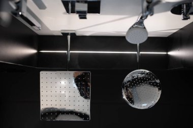 Banyo için şık bir aksesuar mağazası..