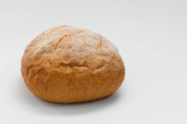 beyaz arkaplanlı fotoğraf, taze ekmek lezzetli ekmek.