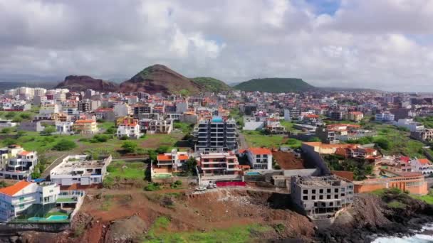Luftaufnahme Der Stadt Praia Santiago Hauptstadt Der Kapverdischen Inseln Kap — Stockvideo