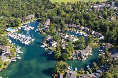 Fransa 'nın Haute-Savoie kentindeki Ripaille Mahallesi' nin (Thonon-Les-Bains) hava manzarası