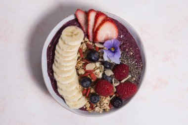 Brezilya, hawaii ve baja california acai kase popüler.