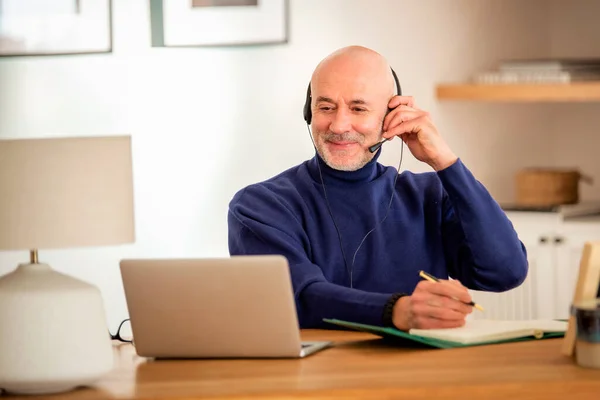Customer Service Assistant Professional Man Wearing Headset While Sitting His — Stok fotoğraf