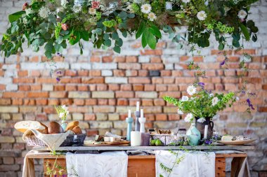 Düğün için güzel bir masa.