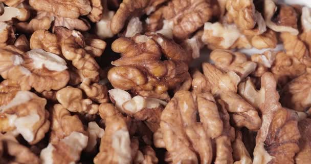 Walnut Close Produto Com Minerais Vitaminas Nozes Gira Sobre Mesa — Vídeo de Stock