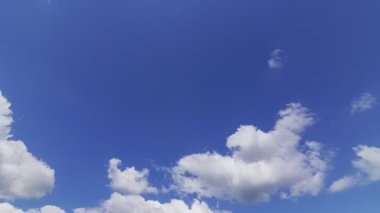 timelapse sky with white clouds during daytime