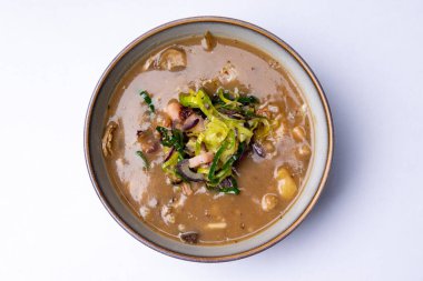 Bread soup with dried mushrooms