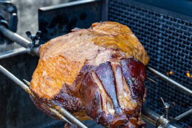 Izgarada domuz budu.