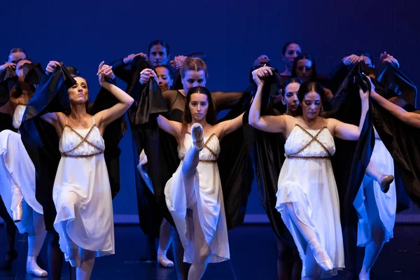 Faro Portugal 16Th July 2022 Contemporary Dance Group Performing Number — Stock Photo, Image