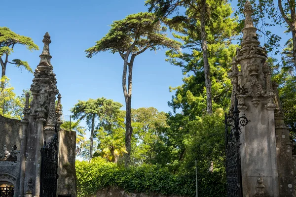 位于葡萄牙辛特拉的昆塔 雷加里拉是一座建于19世纪末的公园和花园宫殿 — 图库照片