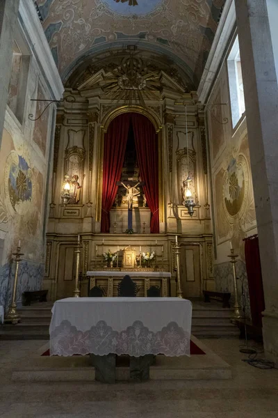 Sisustusnäkymä Kauniille Sao Martinhon Kirkolle Sintran Kylässä Portugali — kuvapankkivalokuva