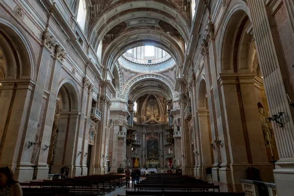 Mafra Portugali Kesäkuuta 2022 Näkymä Mafran Palatsin Katedraalin Kauniille Sisätiloille — kuvapankkivalokuva