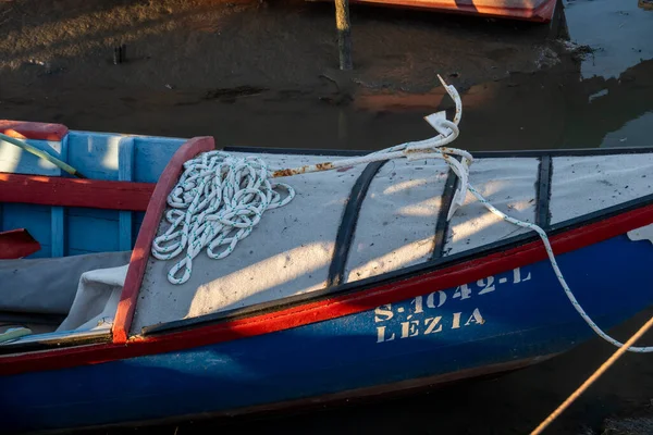 Вид Старые Деревянные Рыболовные Лодки Возле Палафитских Доков Расположенных Карраски — стоковое фото