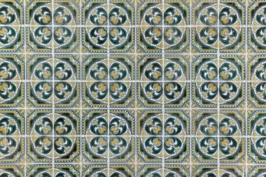 Güzel Azulejo fayans tasarımı, tipik Portekiz tarihi binaları..