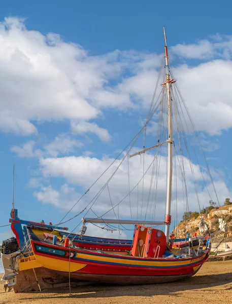 Alvor Portugal Abril 2023 Hermoso Barco Pesquero Tradicional Portugués Pintado — Foto de Stock