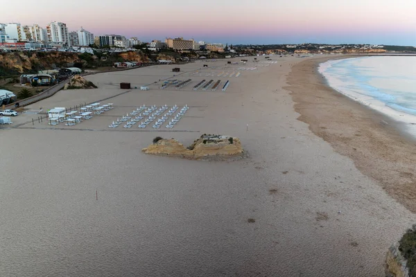 Вид Прекрасный Конец Дня Пляже Роша Городе Портимао Алгарве Португалия — стоковое фото