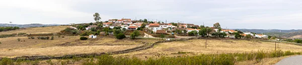 Vista Panorámica Mesquita Típico Pueblo Aislado Sur Portugal —  Fotos de Stock