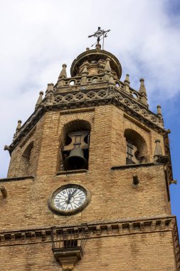 İspanya, Ronda 'da bulunan Santa Maria Belediye Başkanı Iglesia de Santa Maria' dan mimari detayları.