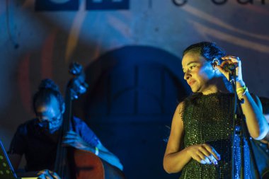 FARO, PORTUGAL: 7 Eylül 2023 - Müzik grubu, Quarteto de Jazz ARCM başarısı. Ana Cherry, Portekiz 'in Faro şehrinde düzenlenen F Festivali' nde sahne alıyor..