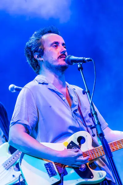 FARO, PORTUGAL: 7 Eylül 2023 - Müzik grubu S.Pedro, Portekiz 'in Faro kentinde düzenlenen büyük bir festival olan F festivalinde sahne aldı..