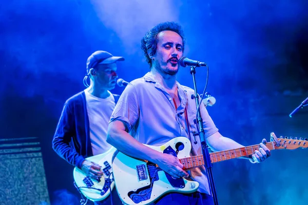 FARO, PORTUGAL: 7 Eylül 2023 - Müzik grubu S.Pedro, Portekiz 'in Faro kentinde düzenlenen büyük bir festival olan F festivalinde sahne aldı..