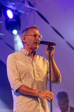 FARO, PORTUGAL: 8. SEPTEMBER, 2023 - Müzik grubu Jafumega, Portekiz 'in Faro kentinde düzenlenen büyük bir festival olan F festivalinde sahne aldı..