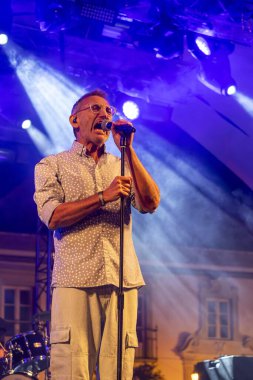 FARO, PORTUGAL: 8. SEPTEMBER, 2023 - Müzik grubu Jafumega, Portekiz 'in Faro kentinde düzenlenen büyük bir festival olan F festivalinde sahne aldı..