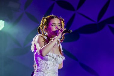 FARO, PORTUGAL: 9 Eylül 2023 - Müzik grubu Barbara Tinoco, Portekiz 'in Faro kentinde düzenlenen büyük bir festival olan F festivalinde sahne aldı..
