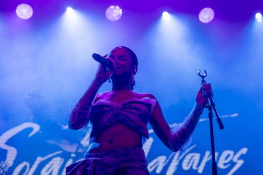 FARO, PORTUGAL: 9. SEPTEMBER, 2023 - Müzik grubu, Soraia Tavares, Portekiz 'in Faro kentinde düzenlenen büyük bir festival olan F Festivali' nde sahne aldı..