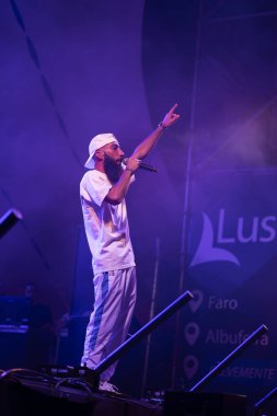 FARO, PORTUGAL: 9. SEPTEMBER, 2023 - Müzik grubu, Kappa Jotta, Portekiz 'in Faro kentinde düzenlenen büyük bir festival olan F festivalinde sahne aldı..