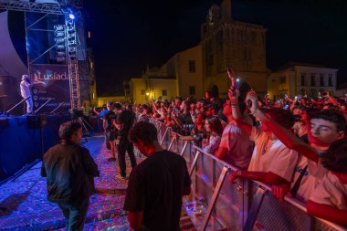 FARO, PORTUGAL: 9. SEPTEMBER, 2023 - Müzik grubu, Kappa Jotta, Portekiz 'in Faro kentinde düzenlenen büyük bir festival olan F festivalinde sahne aldı..