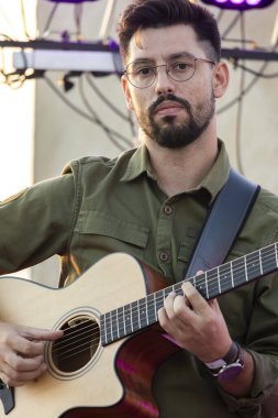 FARO, PORTUGAL: 9 Eylül 2023 - Müzik grubu Marc Noah, Portekiz 'in Faro kentinde düzenlenen büyük bir festival olan F festivalinde sahne aldı..