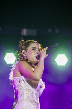 FARO, PORTUGAL: 9 Eylül 2023 - Müzik grubu Barbara Tinoco, Portekiz 'in Faro kentinde düzenlenen büyük bir festival olan F festivalinde sahne aldı..