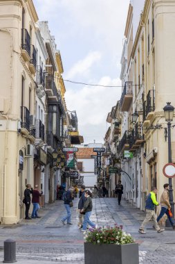 Ronda, İspanya - 20 Ekim 2023: Ronda köyünün sokaklarından mimarlık, Endülüs, İspanya.