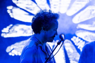 FARO, PORTUGAL: 7 Eylül 2023 - Müzik grubu S.Pedro, Portekiz 'in Faro kentinde düzenlenen büyük bir festival olan F festivalinde sahne aldı..