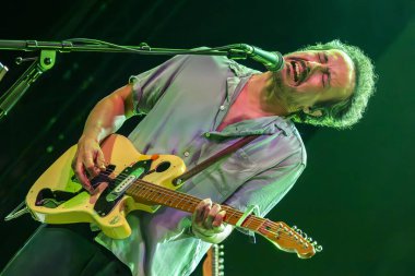 FARO, PORTUGAL: 7 Eylül 2023 - Müzik grubu S.Pedro, Portekiz 'in Faro kentinde düzenlenen büyük bir festival olan F festivalinde sahne aldı..