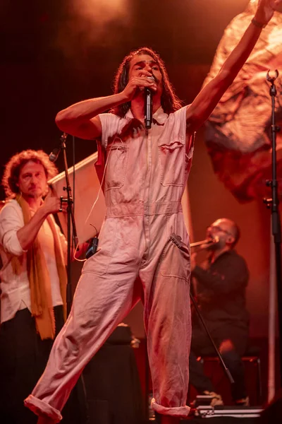 FARO, PORTUGAL: 7 Eylül 2023 - Müzik grubu Criatura, Portekiz 'in Faro kentinde düzenlenen büyük bir festival olan F festivalinde sahne aldı..