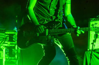 FARO, PORTUGAL: 7 Eylül 2023 - Müzik grubu, Club Makumba, Portekiz 'in Faro kentinde düzenlenen büyük bir festival olan F festivalinde sahne aldı..