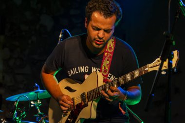 FARO, PORTUGAL: 7 Eylül 2023 - Portekiz 'in Faro kentinde düzenlenen büyük bir festival olan F Müzik Festivali' nde çok sayıda müzisyenden Jam Sessions.