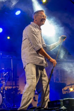 FARO, PORTUGAL: 8. SEPTEMBER, 2023 - Müzik grubu Jafumega, Portekiz 'in Faro kentinde düzenlenen büyük bir festival olan F festivalinde sahne aldı..