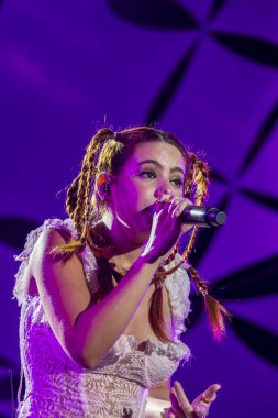 FARO, PORTUGAL: 9 Eylül 2023 - Müzik grubu Barbara Tinoco, Portekiz 'in Faro kentinde düzenlenen büyük bir festival olan F festivalinde sahne aldı..