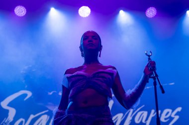 FARO, PORTUGAL: 9. SEPTEMBER, 2023 - Müzik grubu, Soraia Tavares, Portekiz 'in Faro kentinde düzenlenen büyük bir festival olan F Festivali' nde sahne aldı..