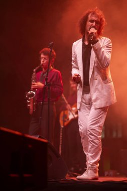 FARO, PORTUGAL: 9 Eylül 2023 - Müzik grubu Jose Pinhal Post-Mortem Experience, Portekiz 'in Faro kentinde düzenlenen büyük bir festival olan F Festivali' nde sahne aldı..