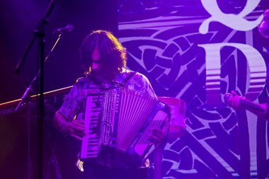 FARO, PORTUGAL: 9 Eylül 2023 - Müzik grubu, Quinta do Bill, Portekiz 'in Faro kentinde düzenlenen büyük bir festival olan F festivalinde sahne aldı..