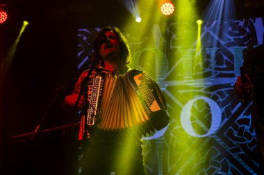 FARO, PORTUGAL: 9 Eylül 2023 - Müzik grubu, Quinta do Bill, Portekiz 'in Faro kentinde düzenlenen büyük bir festival olan F festivalinde sahne aldı..