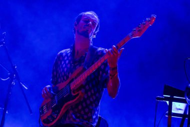 FARO, PORTUGAL: 9 Eylül 2023 - Müzik grubu Ganso, Portekiz 'in Faro kentinde düzenlenen büyük bir festival olan F festivalinde sahne aldı..